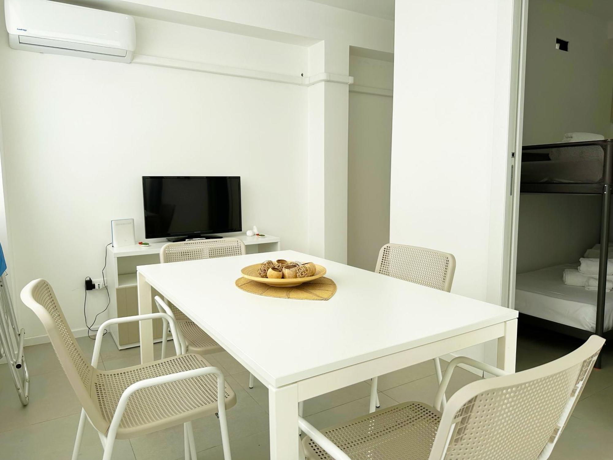 Portosalvo Holiday House Villa Marina di Ragusa Buitenkant foto